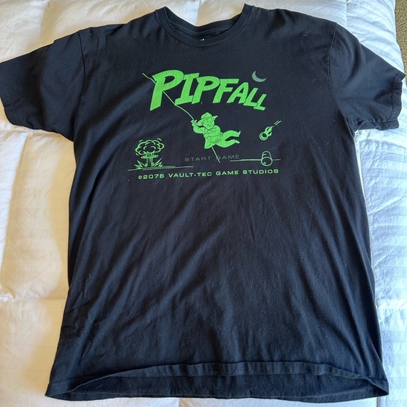 From E3 convention. If you love pipfall, you will love this tshirt. - Picture 2 of 5